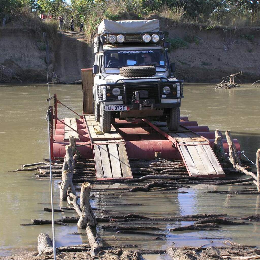 Offroad-Reisen Afrika Maun wilde Tiere Abenteuer